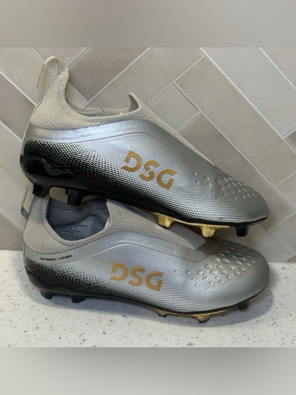 DSG Kids Speed Viper Max Laceless Soccer
Cleats-Size 13 Youth - Used Once $55